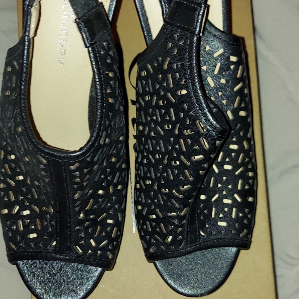 Wedge shoes